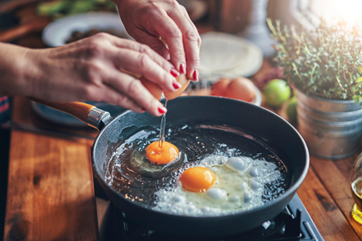 Egg being fried in a pan