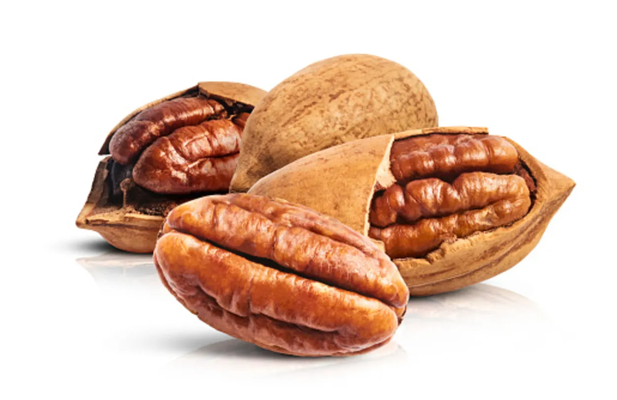 close up image of pecan nuts 