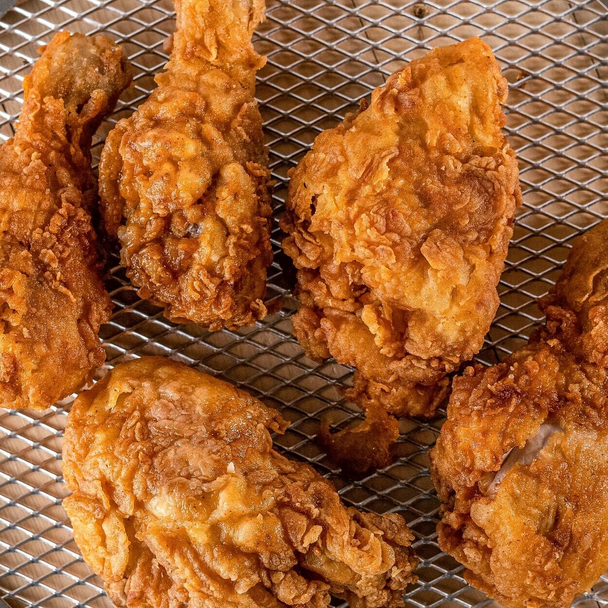 The crispy and crunchy air fried chicken. 