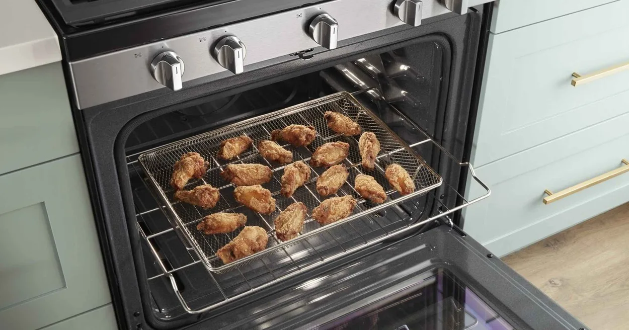 Baking chicken in an oven