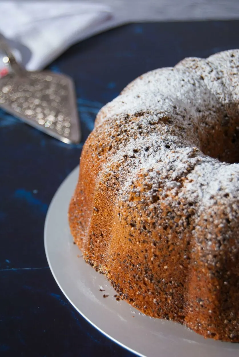 You can add the frosting on bundt cake as per your desire