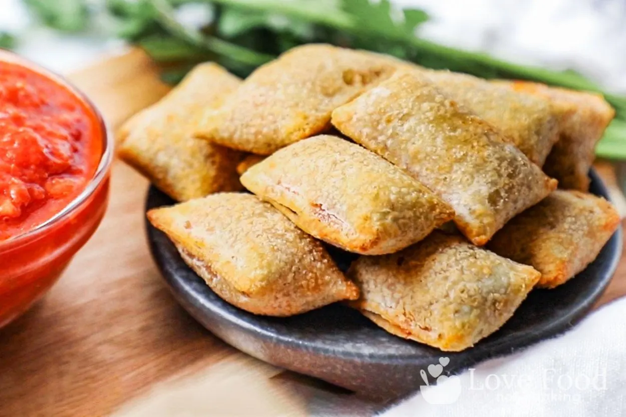 pizza rolls served with sauce