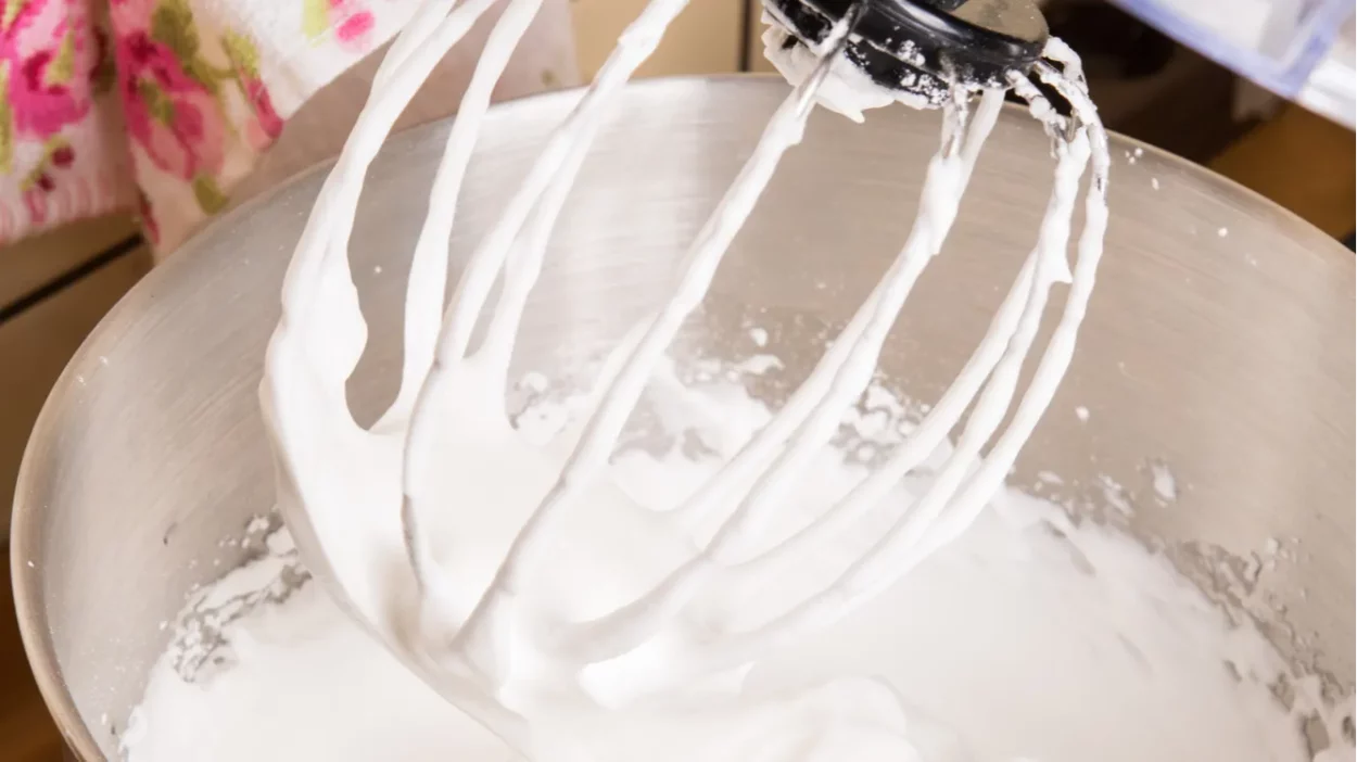 meringue in food processor