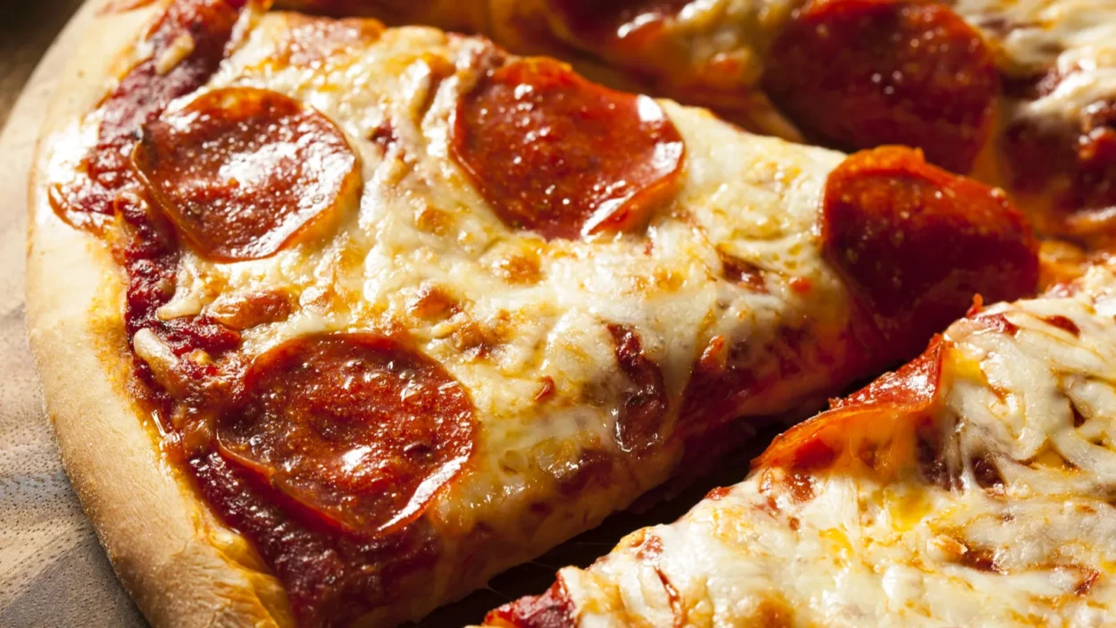 hot homemade pepperoni pizza