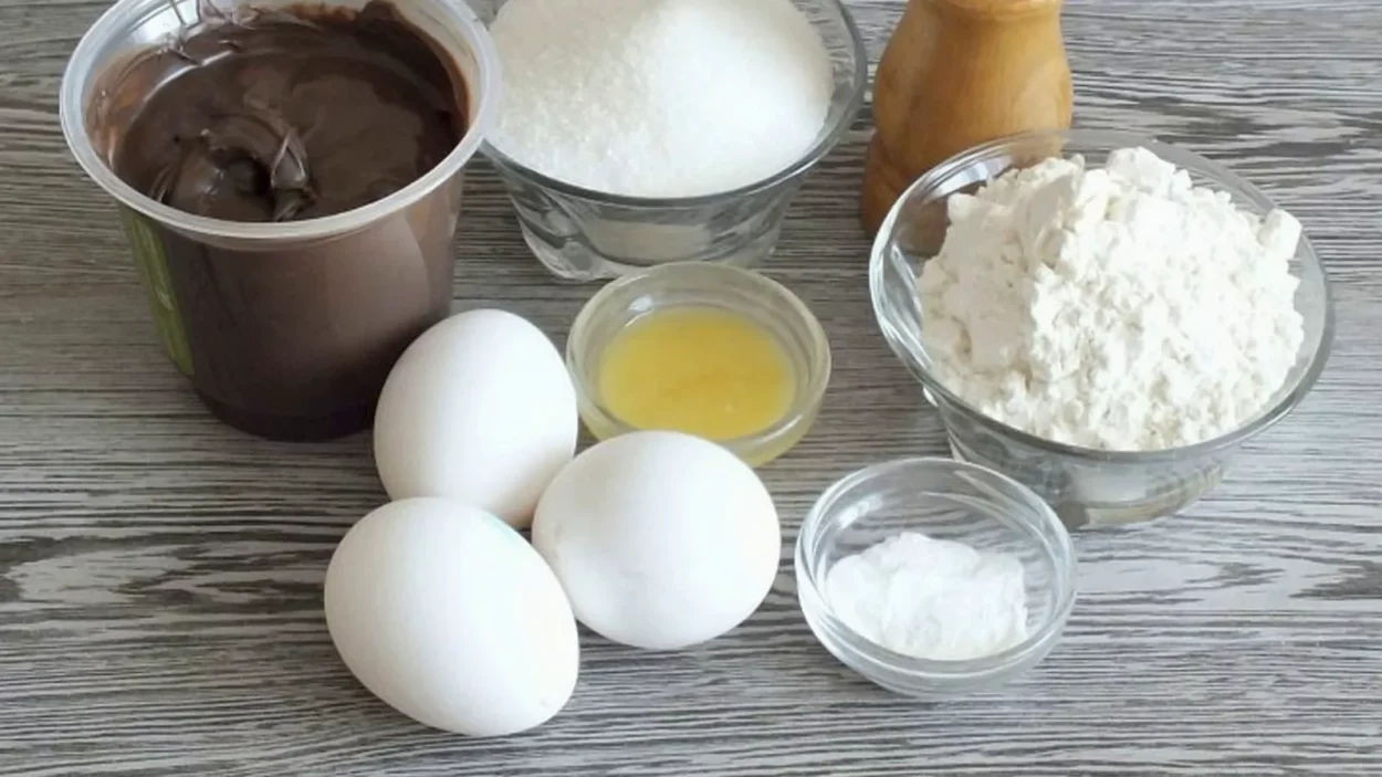 Prepare all the ingredients needed to make the Chocolate Pasta Roll.