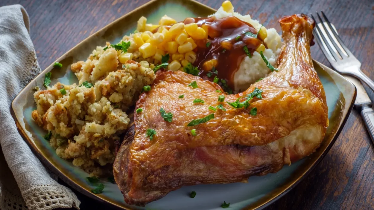 thanksgiving dinner plate