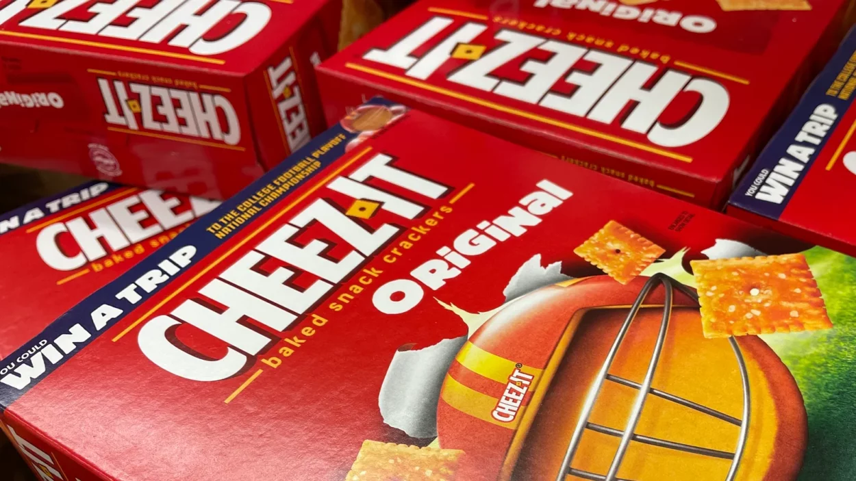 Grocery store Cheez-It snack crackers in a display bin.